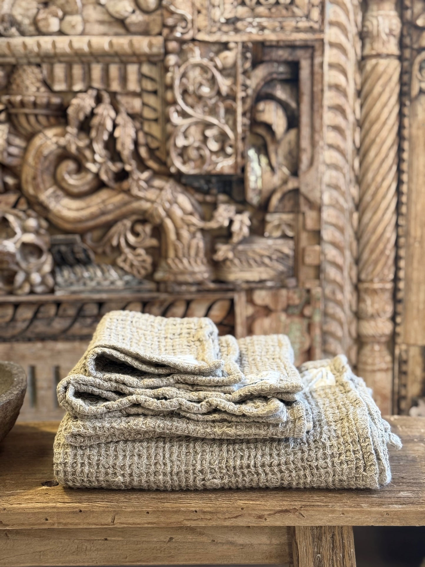P/2 Enzo Waffle Wash Cloth With Hanging Loop
