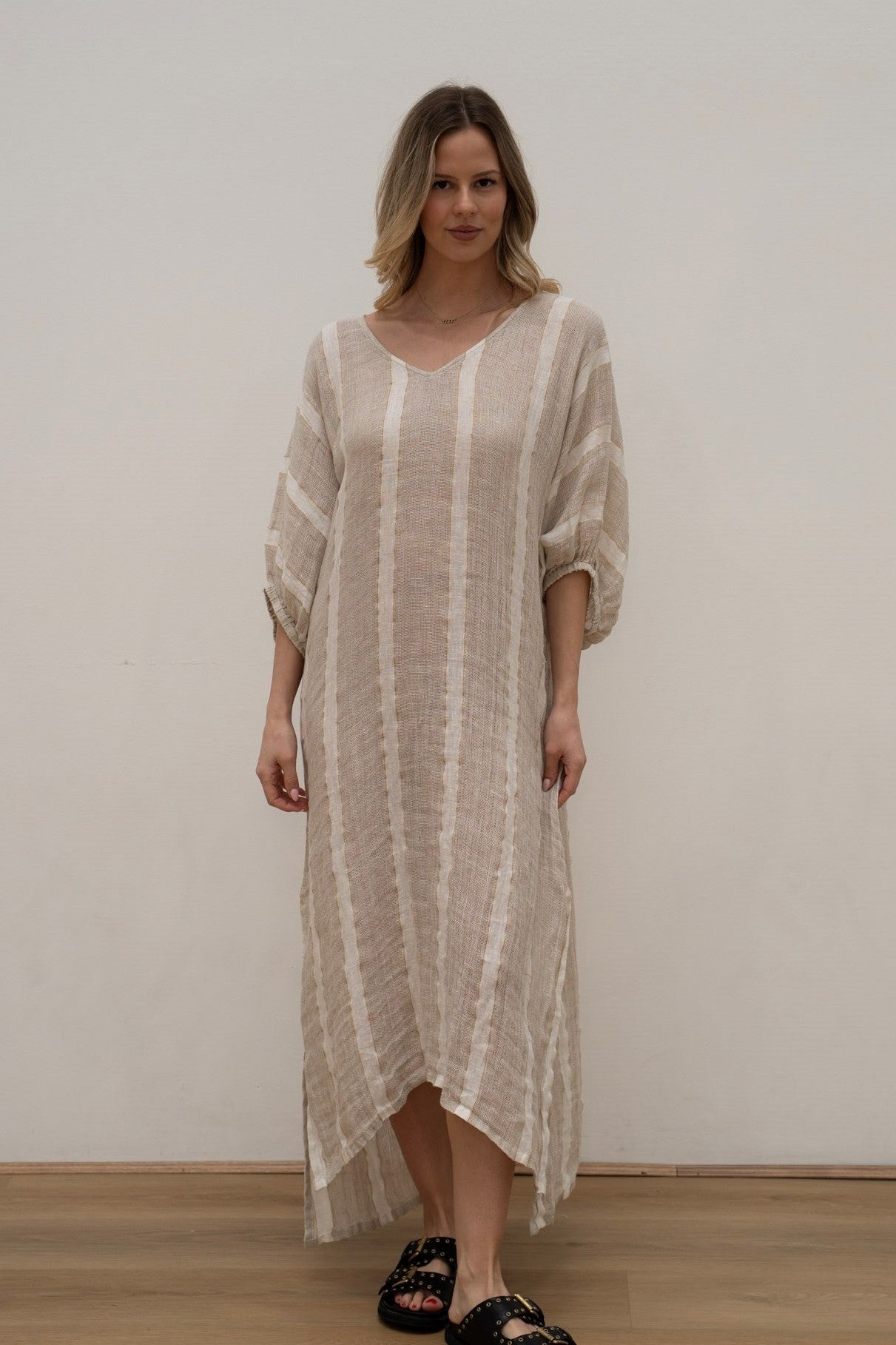 Rosa Elasticated Sleeves Kaftan Natural White W Gold Strand