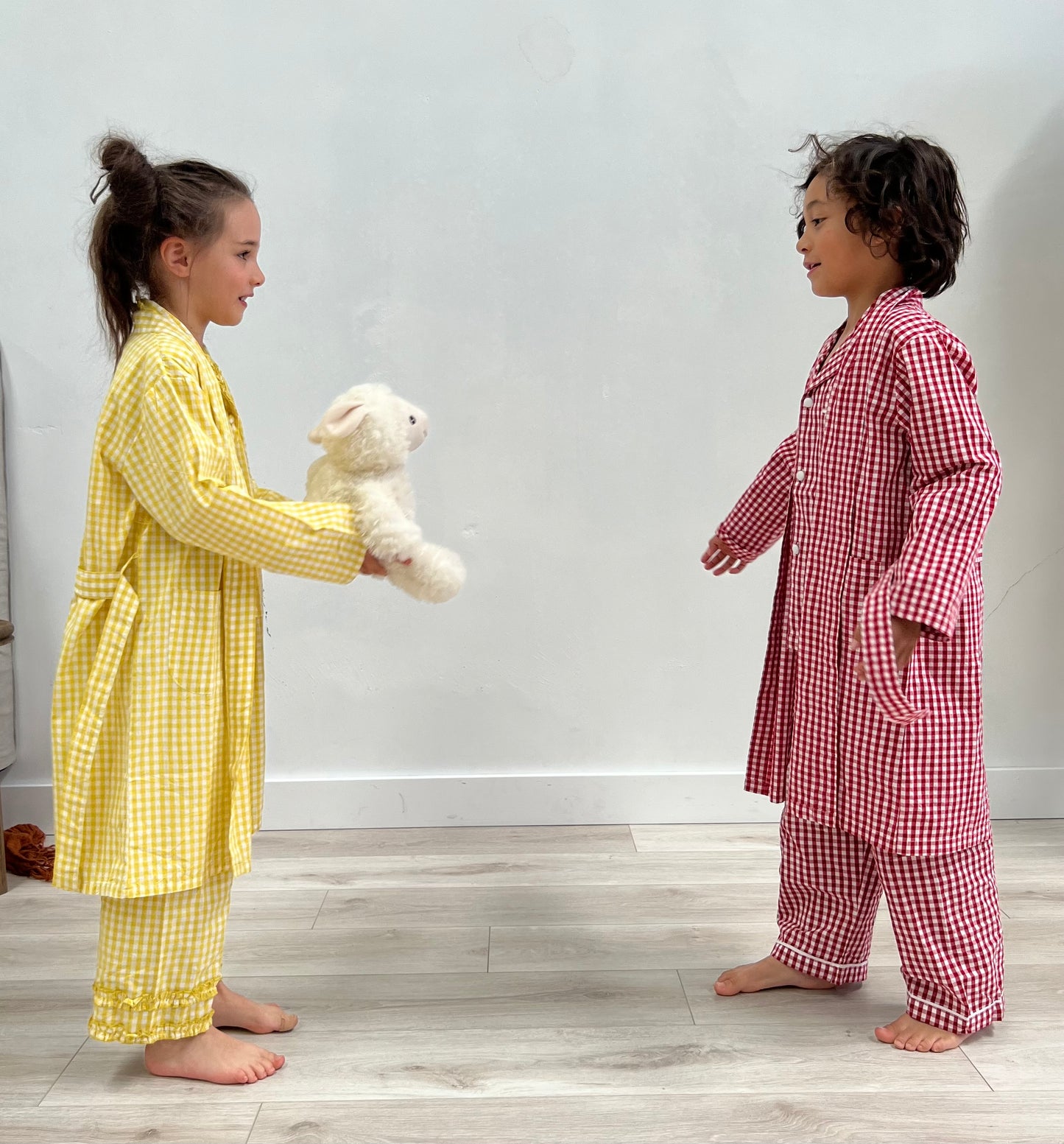 Yellow Check Child Dressing Gown (Pack Of 4)