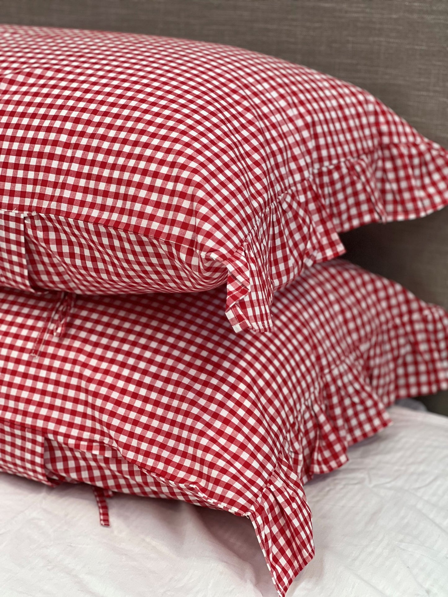 S/2 Red Check Frilled Cotton Pillowcases