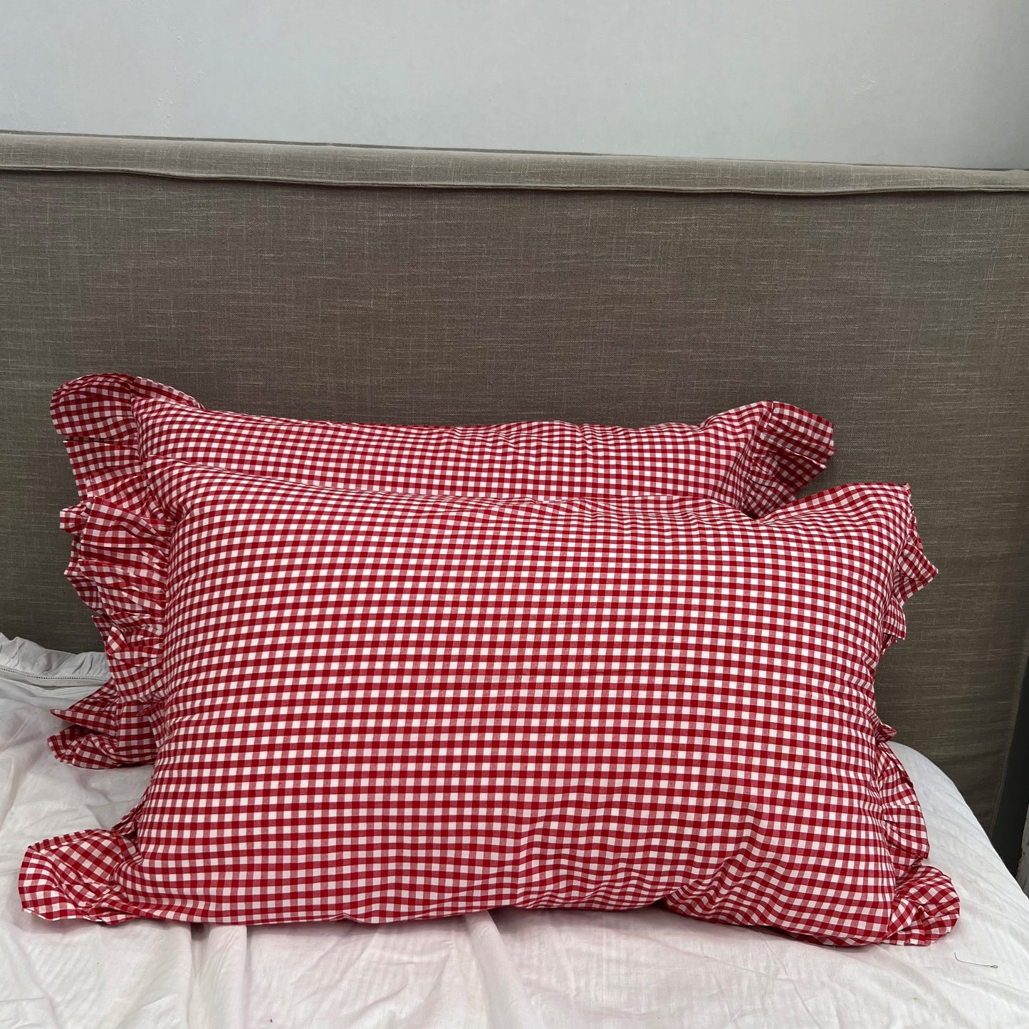 S/2 Red Check Frilled Cotton Pillowcases