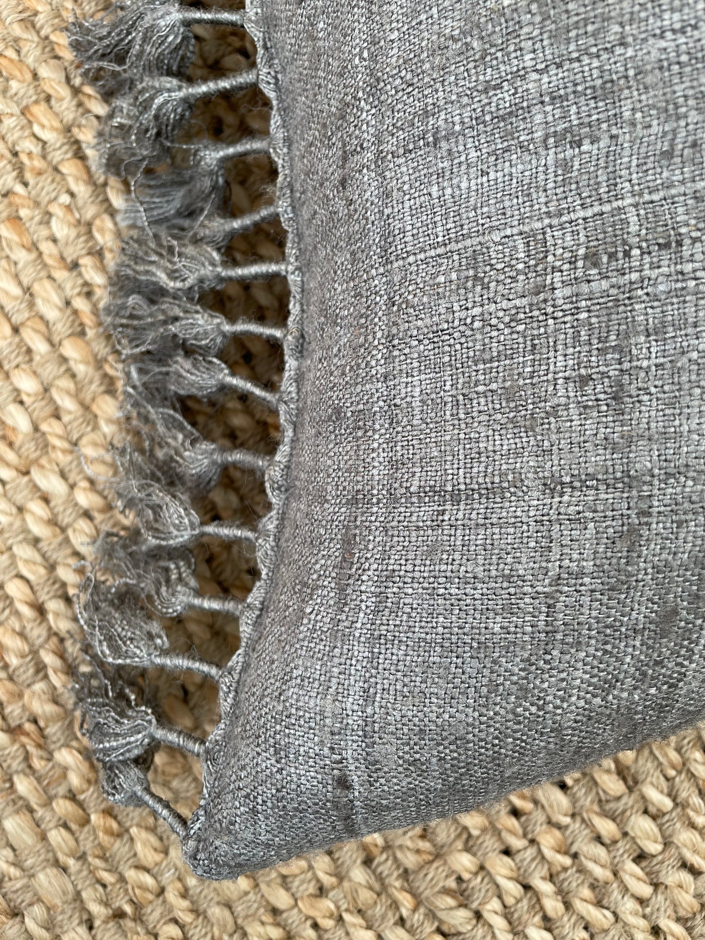 Tussar Wild Silk Cushion Cover Knotted Fringes - Grey 40 X 60 Cm