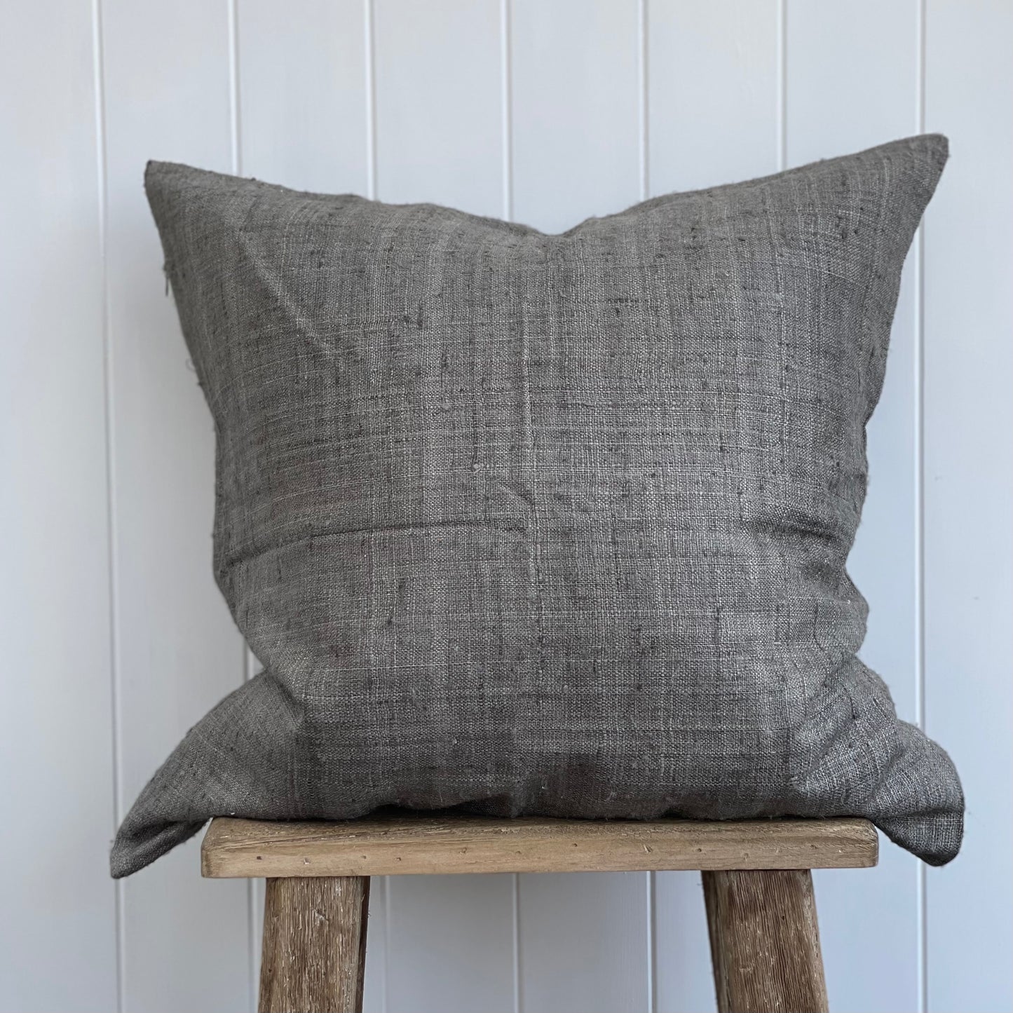 Tussar Wild Silk Cushion Cover - Grey 60 X 60 Cm