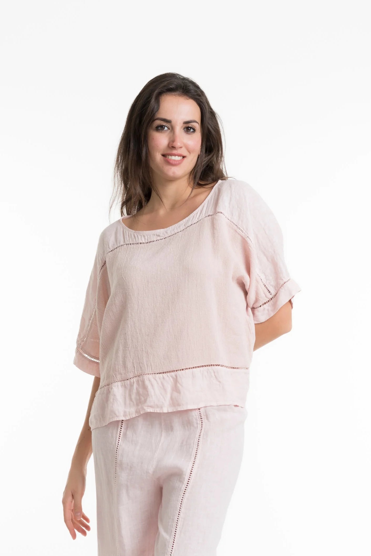 Claudia Tee