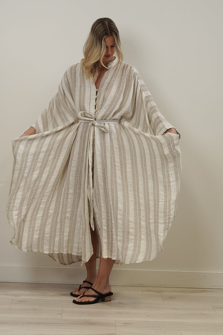 Donna Oversized Buttoned Dress Natural White Stripes