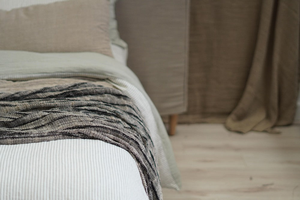 Audrey Linen Bed Throw Black & Natural Diagonal Spaced