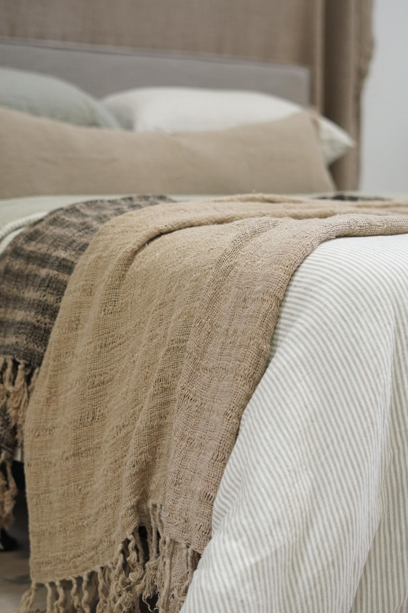Audrey Linen Bed Throw Spaced Natural