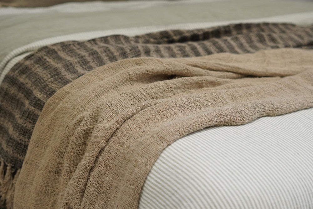 Audrey Linen Bed Throw Spaced Natural