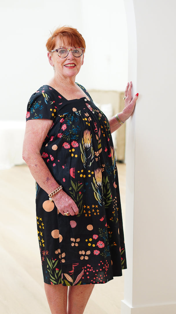 Protea Print Nightie Black