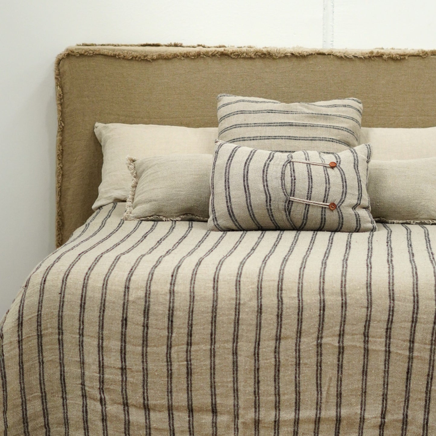 Bedcover - Black Stripe-Angaston Handloomed Linen 260X300Cm