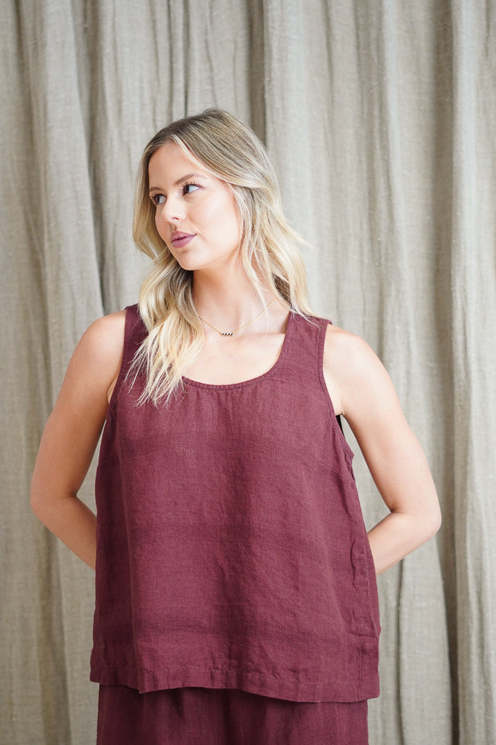 Mirabella Sleeveless Top Hot Chocolate Combo