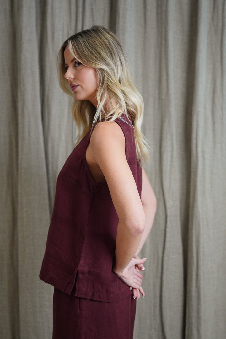 Mirabella Sleeveless Top Hot Chocolate Combo