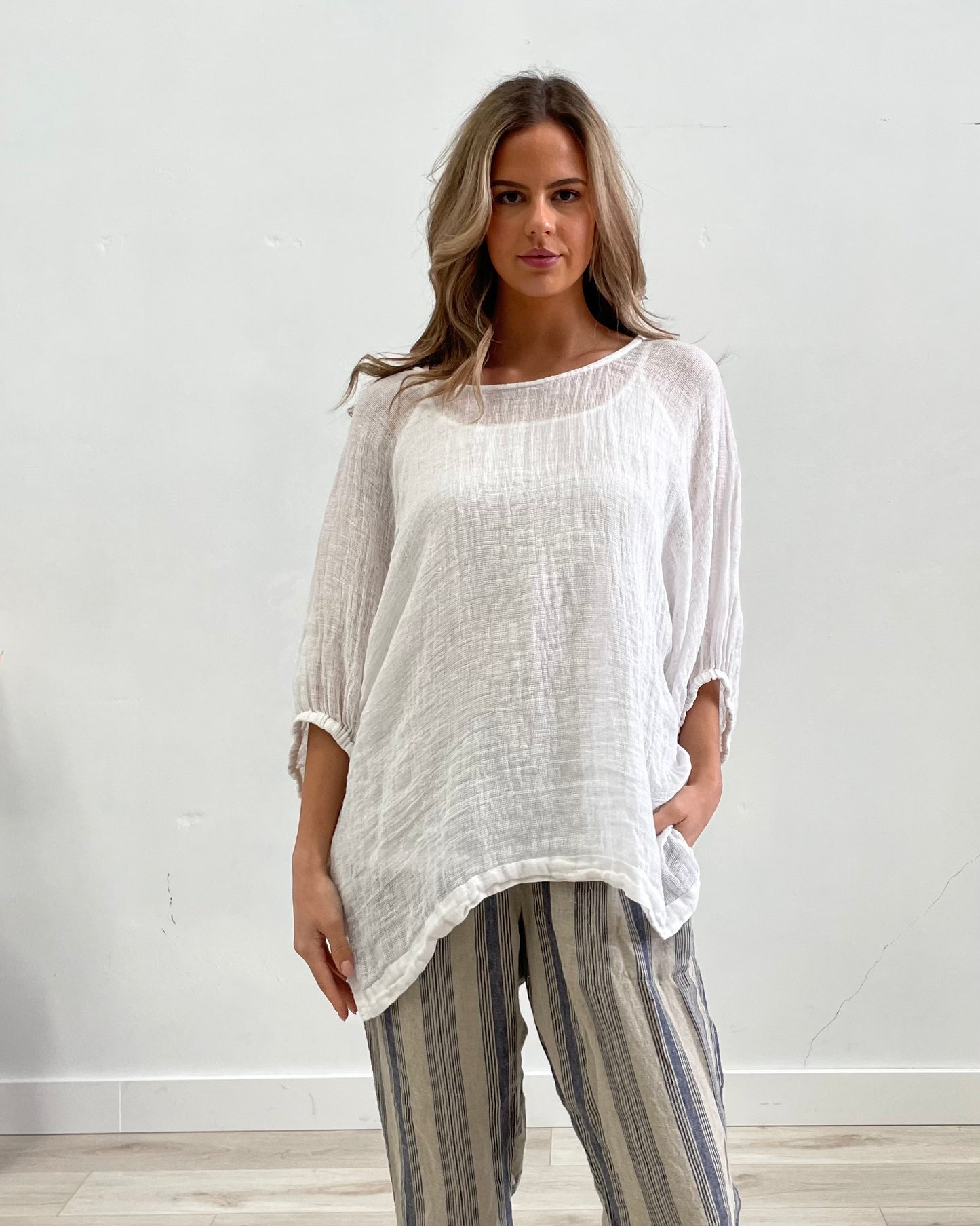 Bella Elasticated Sleeves Top White