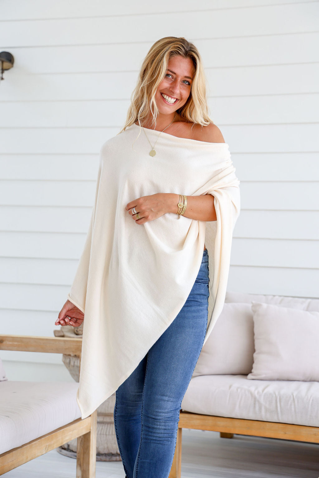 Clothing Poncho FSC2300