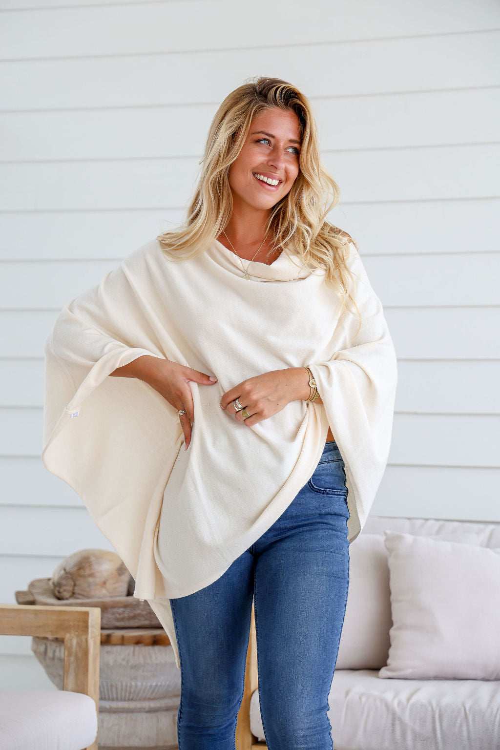 Clothing Poncho FSC2300