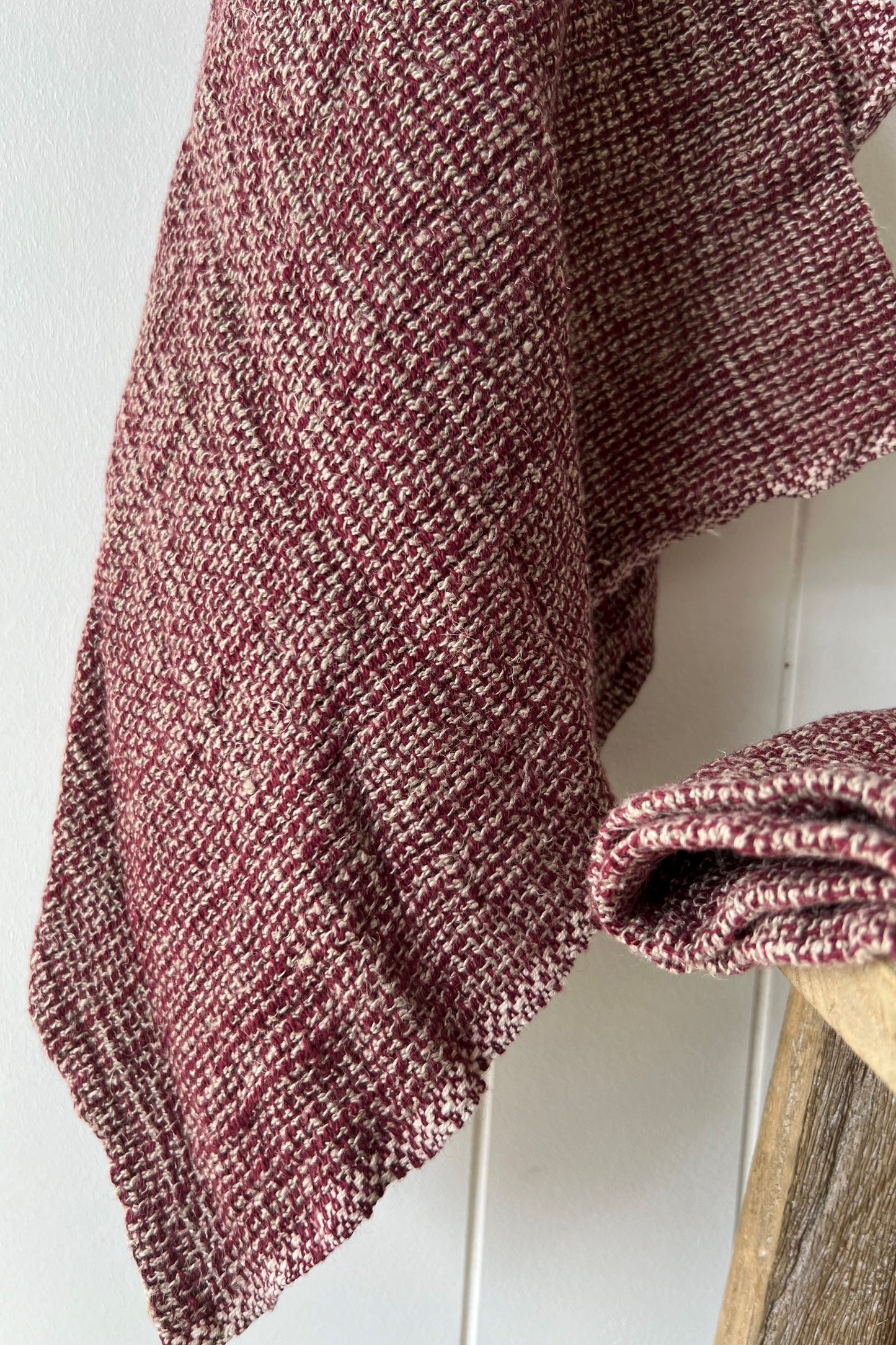 Audrey Linen Hand Towel Burgundy