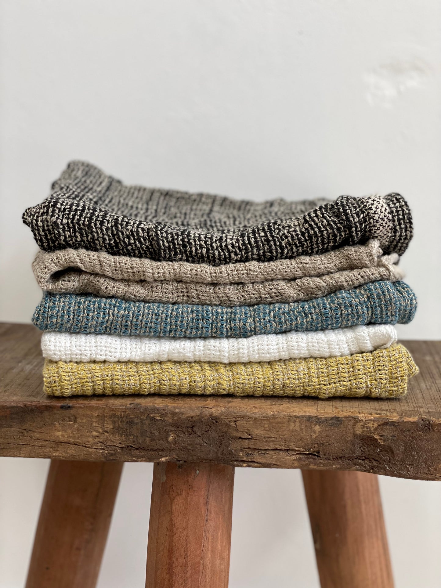 Audrey Linen Wash Cloth Burgundy