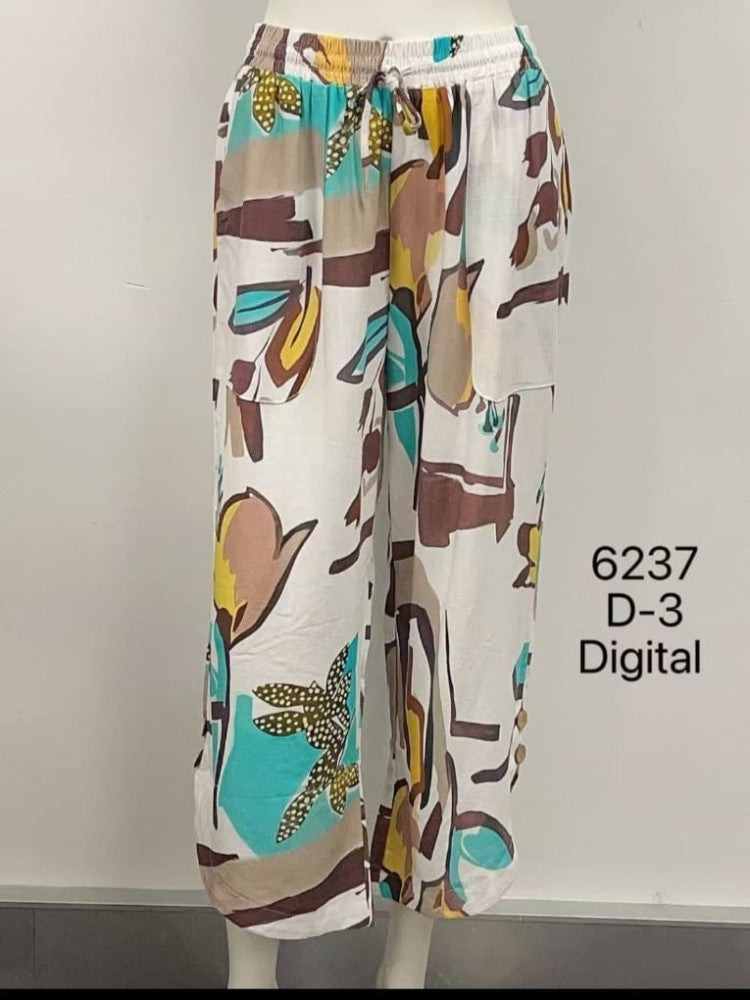 Relaxed Pocket Pants with Drawstring Waist