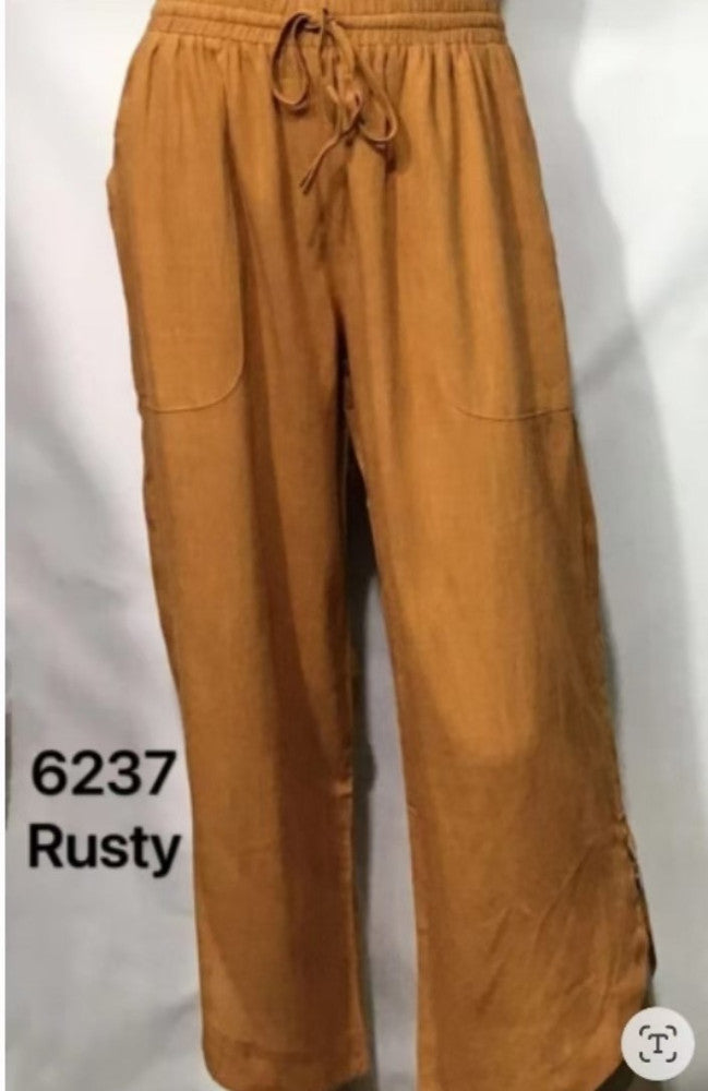 Relaxed Pocket Pants with Drawstring Waist