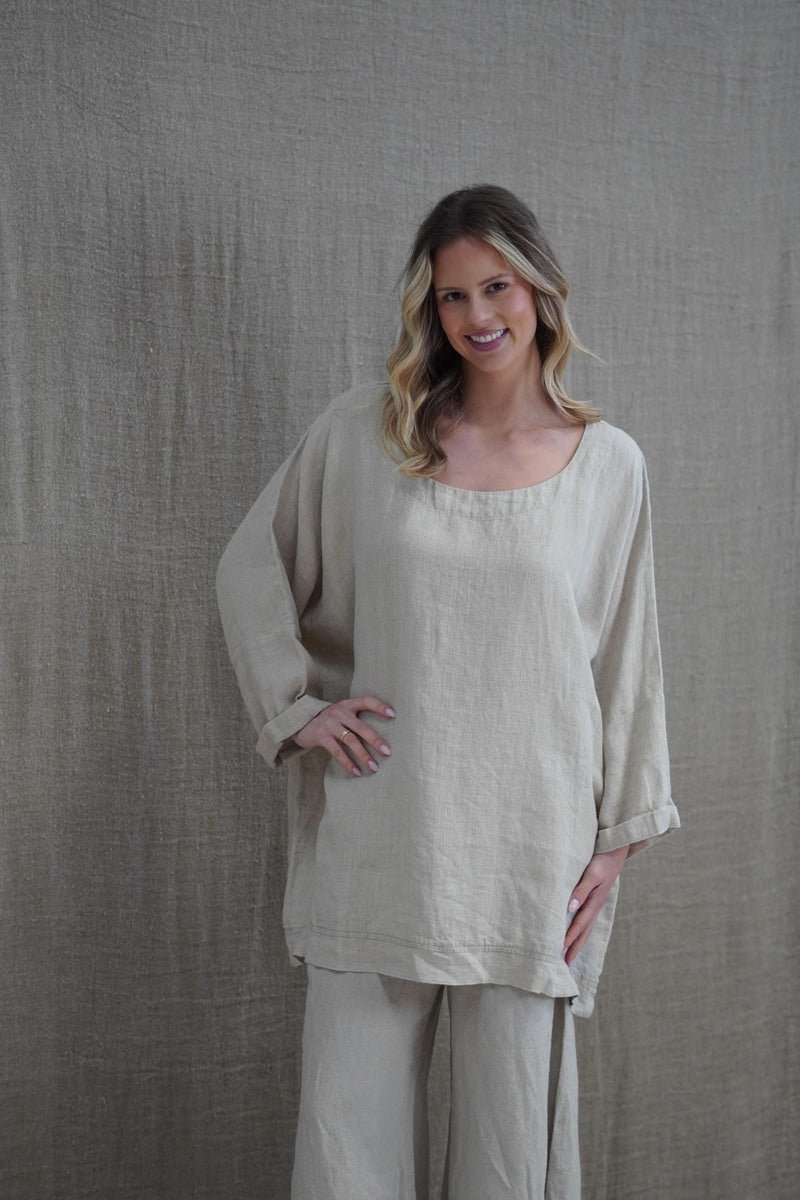 Lia Oversized Top With Sleeves Natural