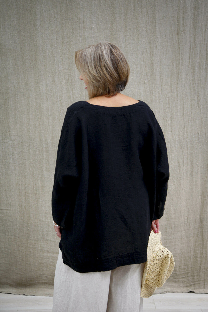 Lia Oversized Top With Sleeves Black