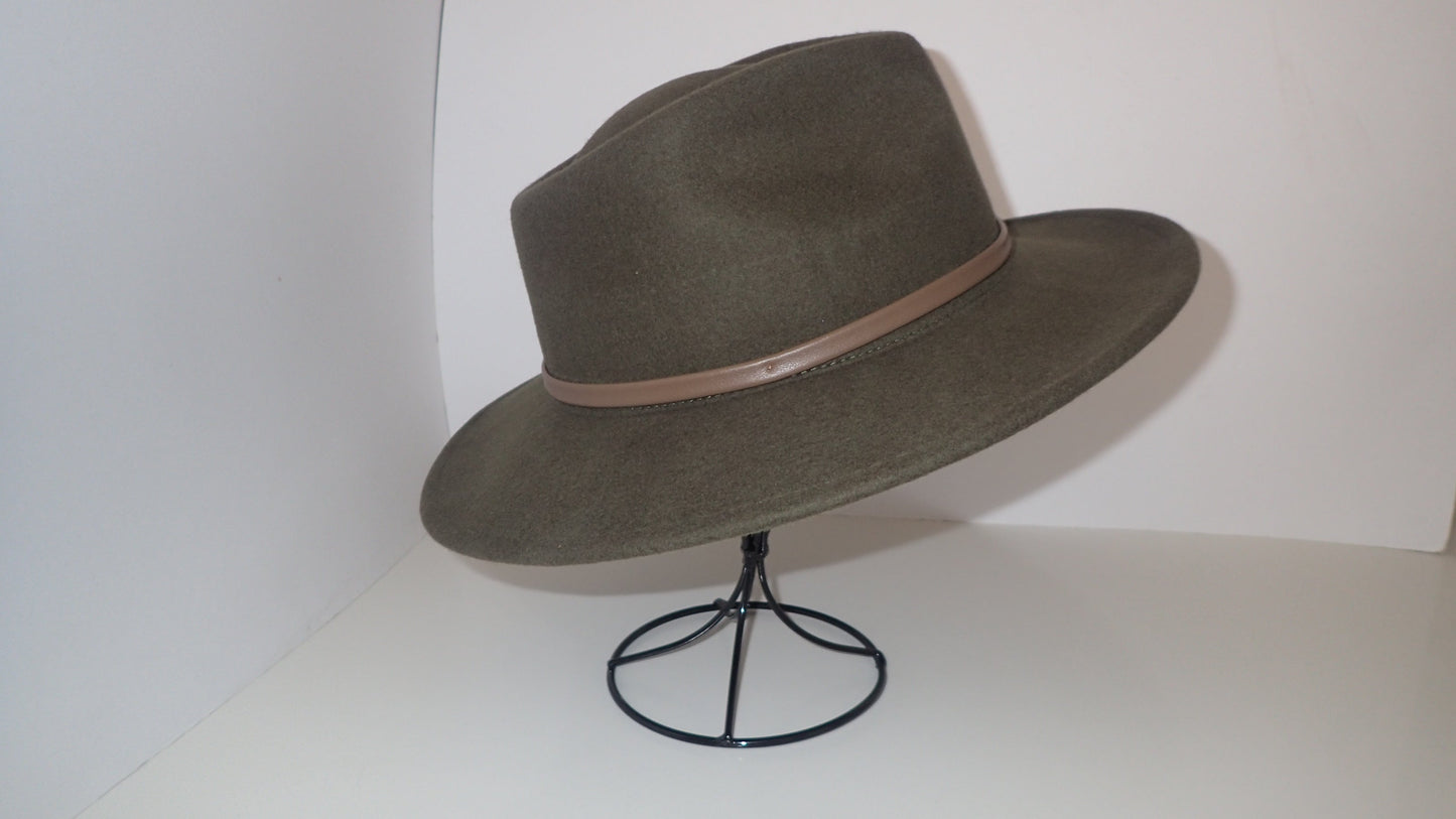 Single Hat Stand
