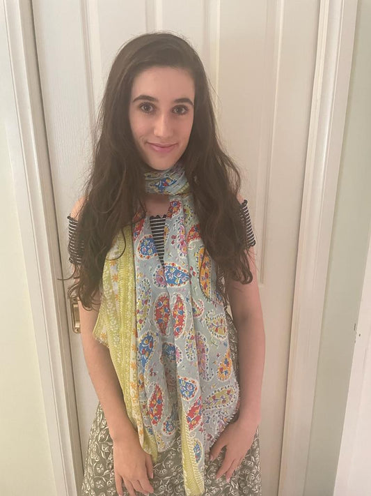 VISCOSE PAISLY COTTAGE PRINT SCARVE