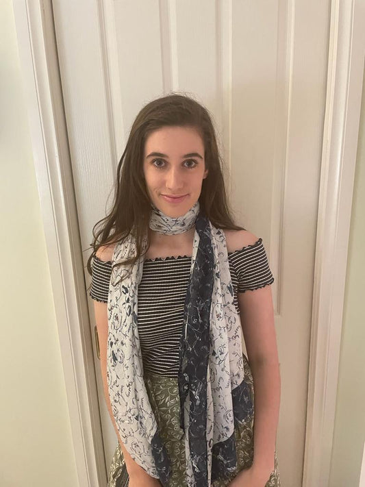 VISCOSE SOFT NAVY PRINT SCARVE