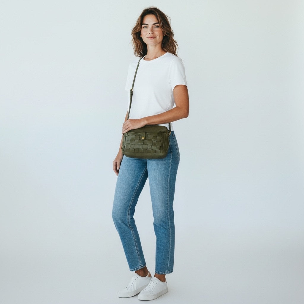 Tany Pocket Crossbody Bag W2612