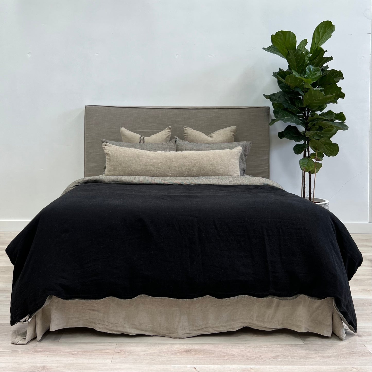 Noemi Reversible Quilt Cover Black Pinstripe