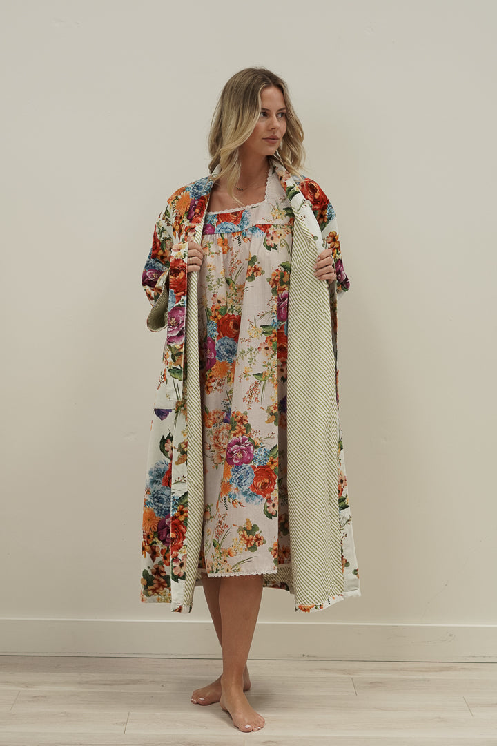 Camilla Bouquet White Velvet Robe