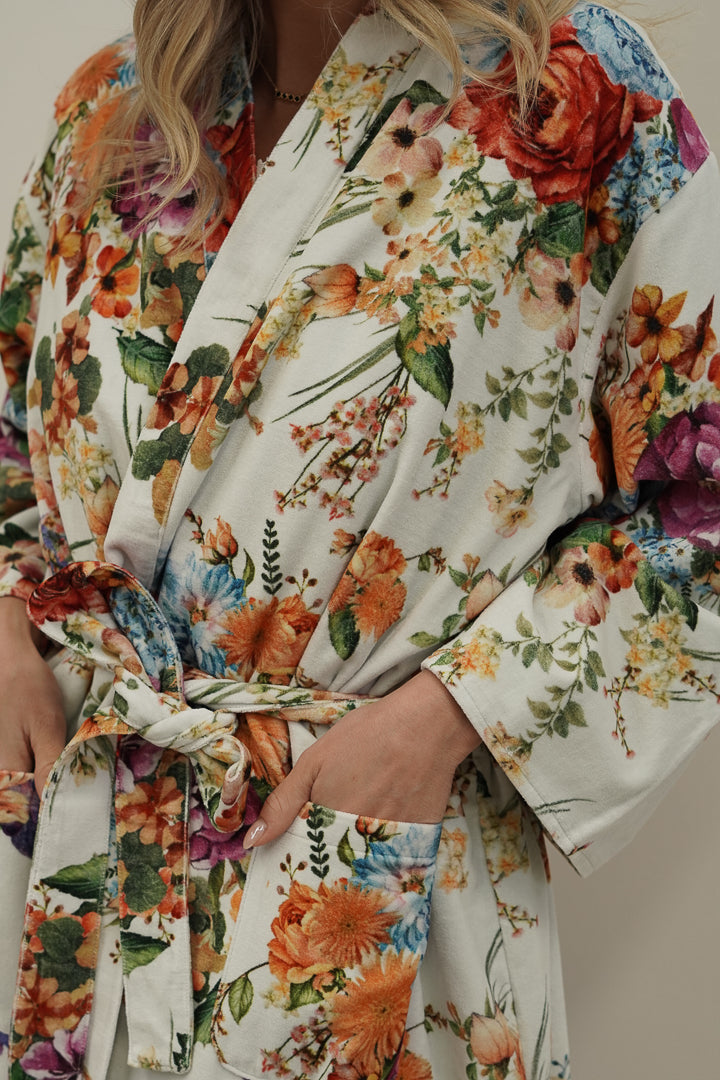 Camilla Bouquet White Velvet Robe