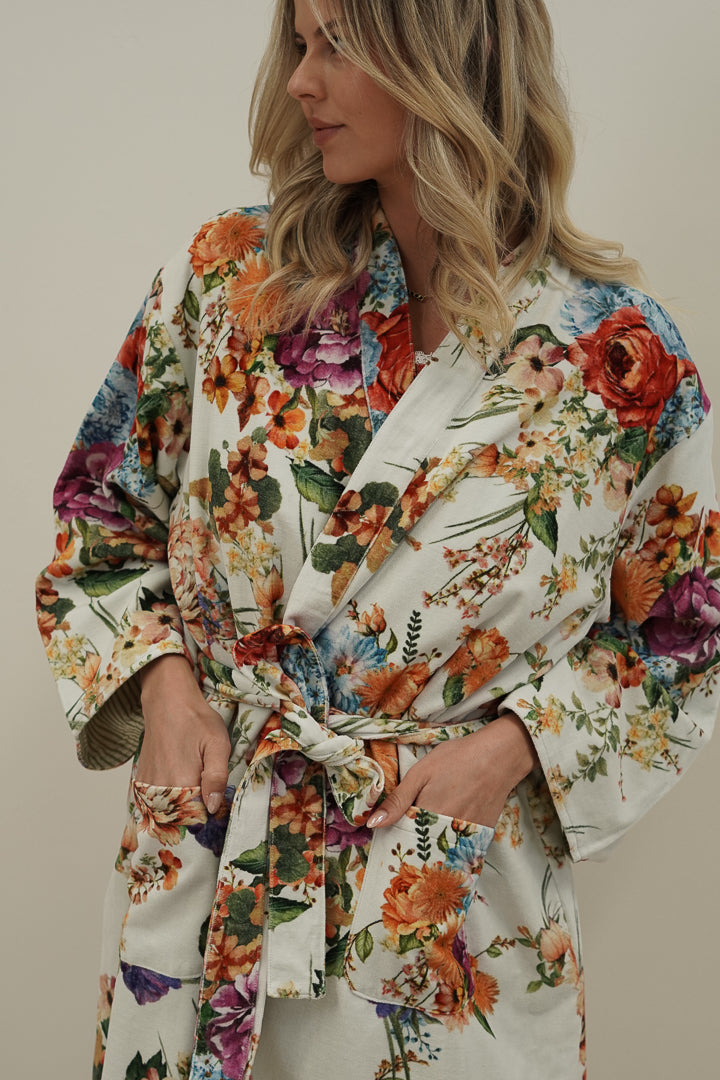 Camilla Bouquet White Velvet Robe