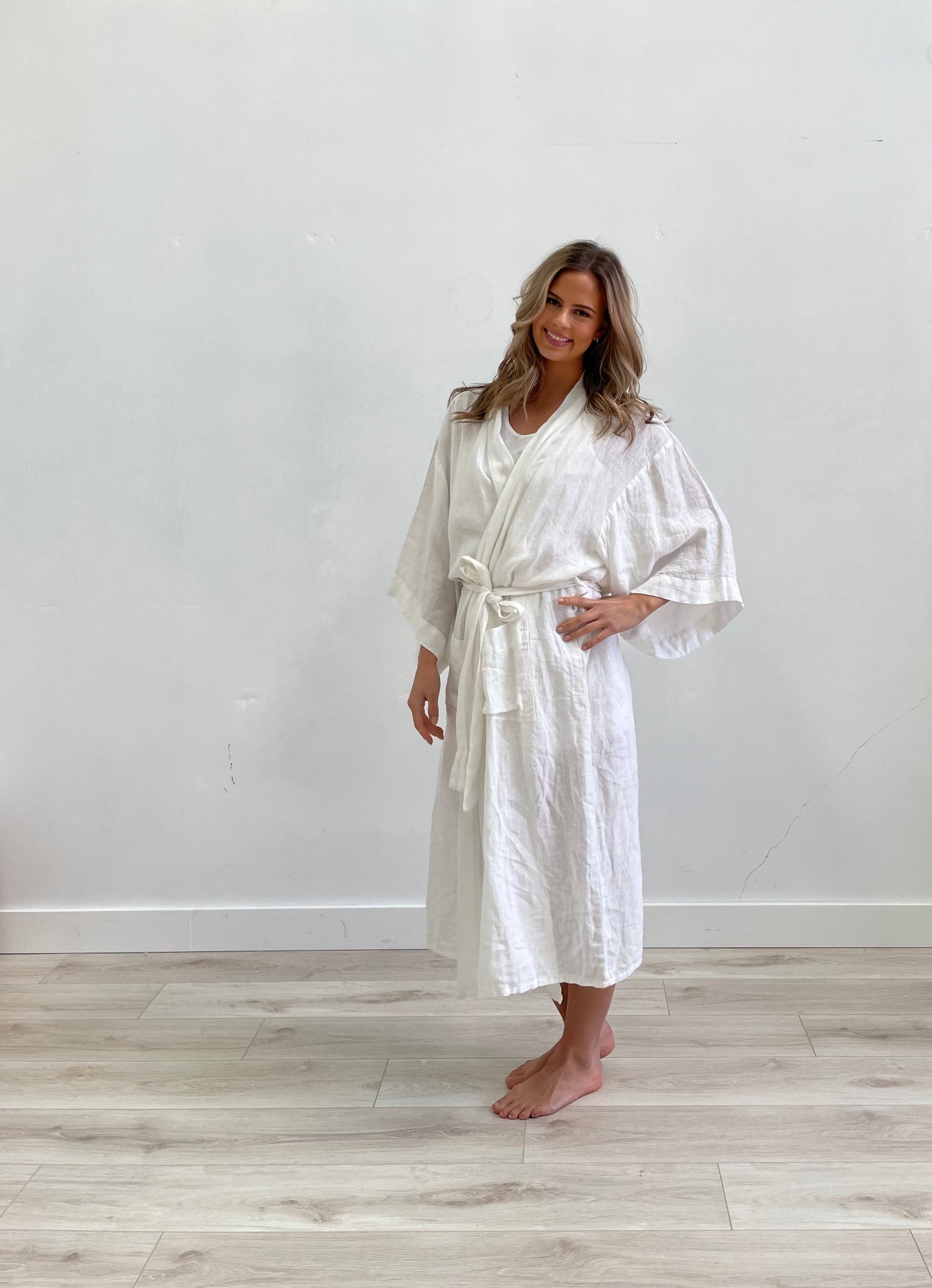 Alessa Robe Optic White