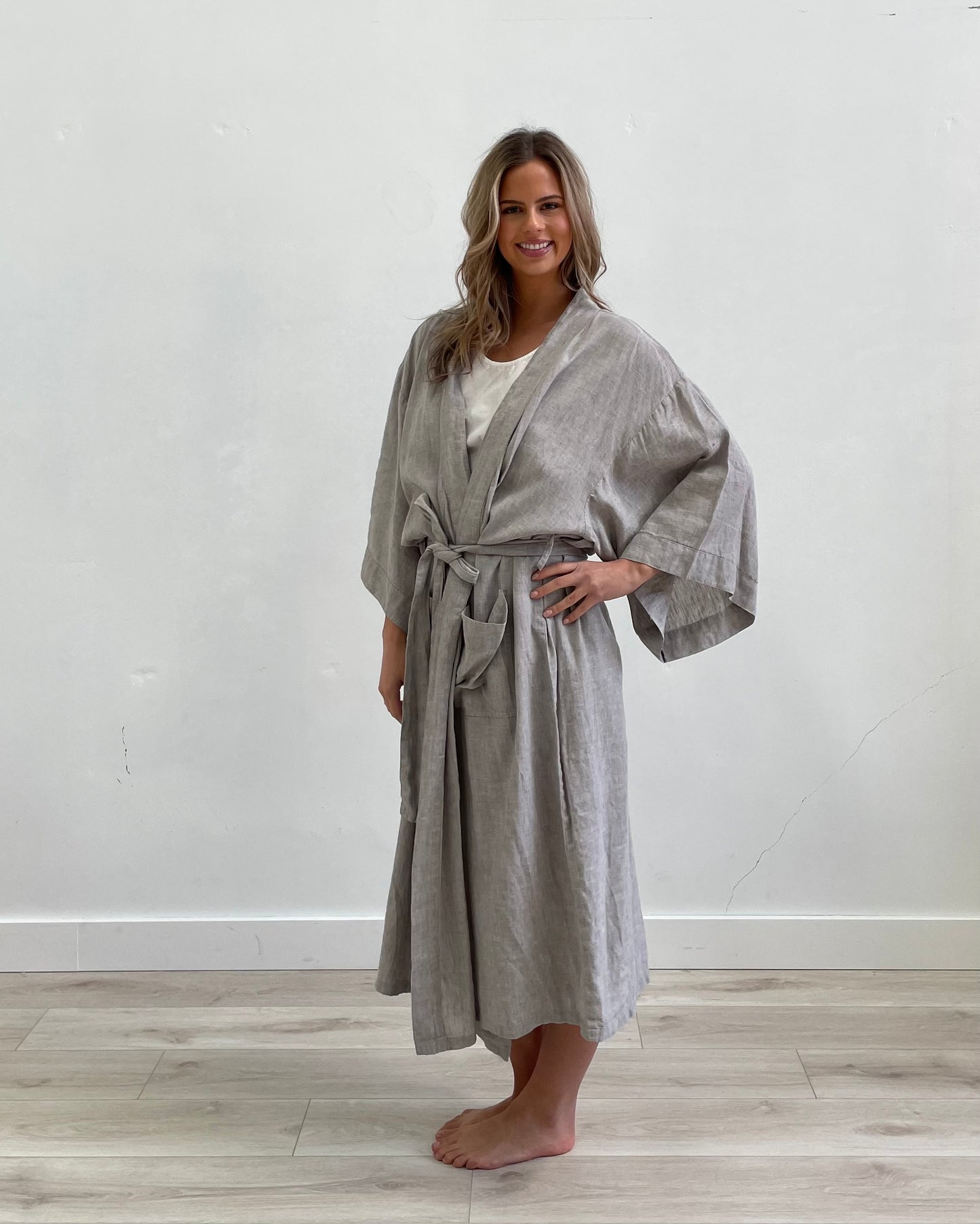 Bria Robe Grey & White