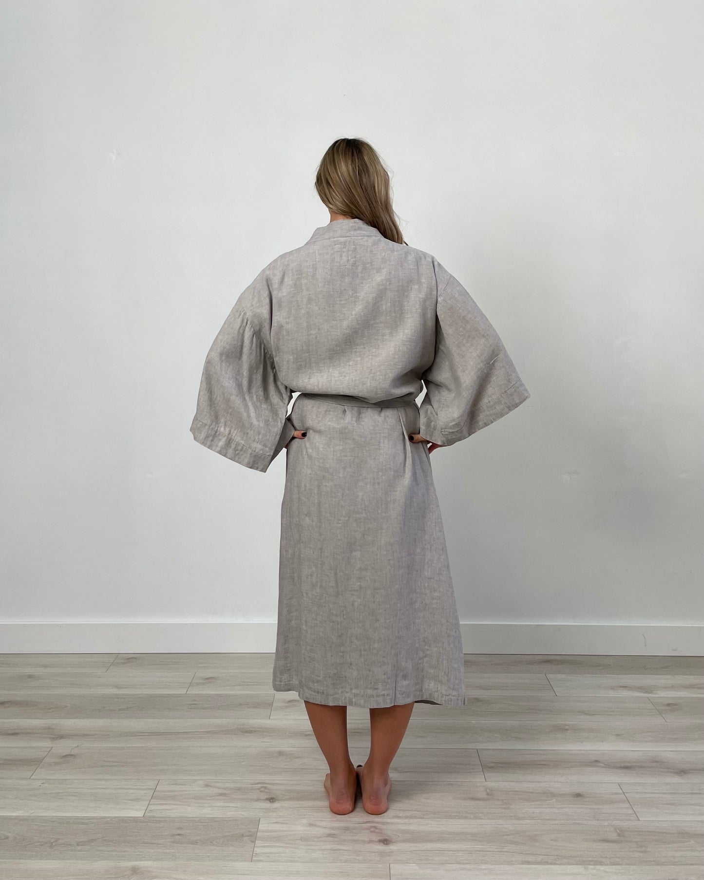 Bria Robe Grey & White