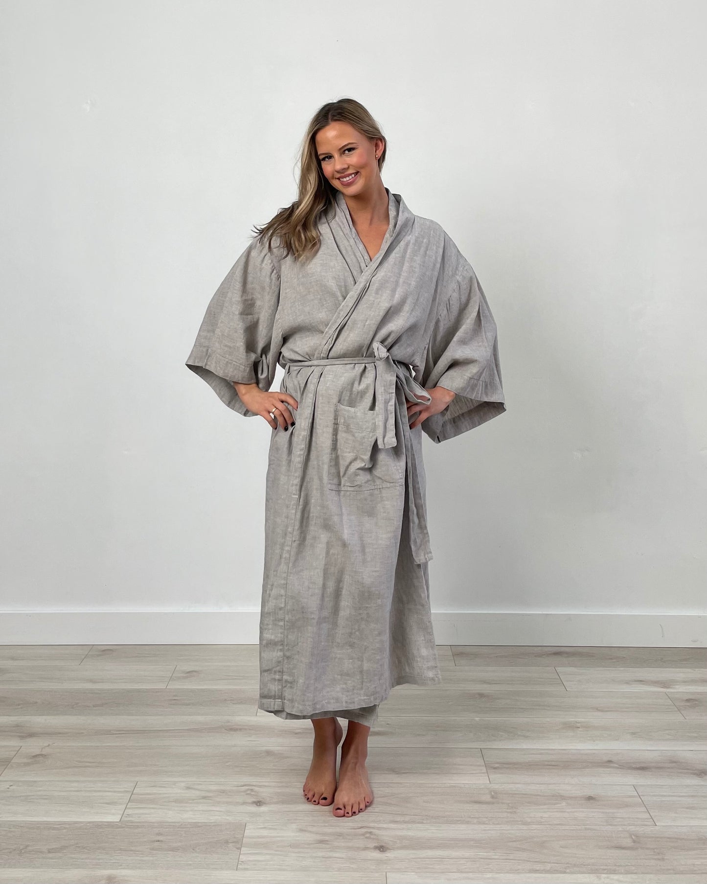 Bria Robe Grey & White