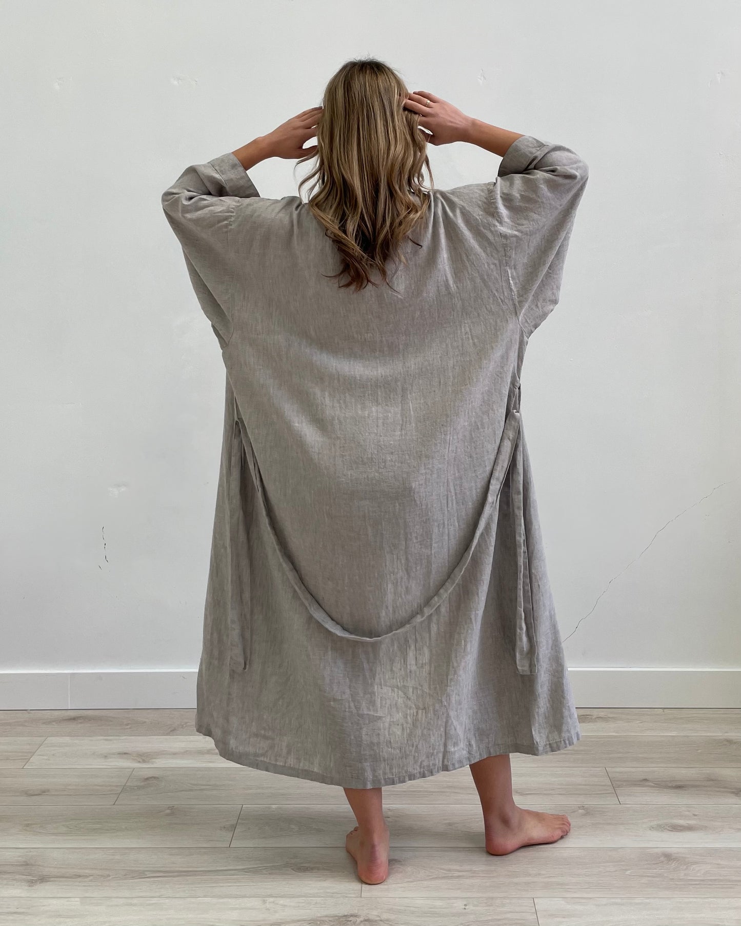 Bria Robe Grey & White