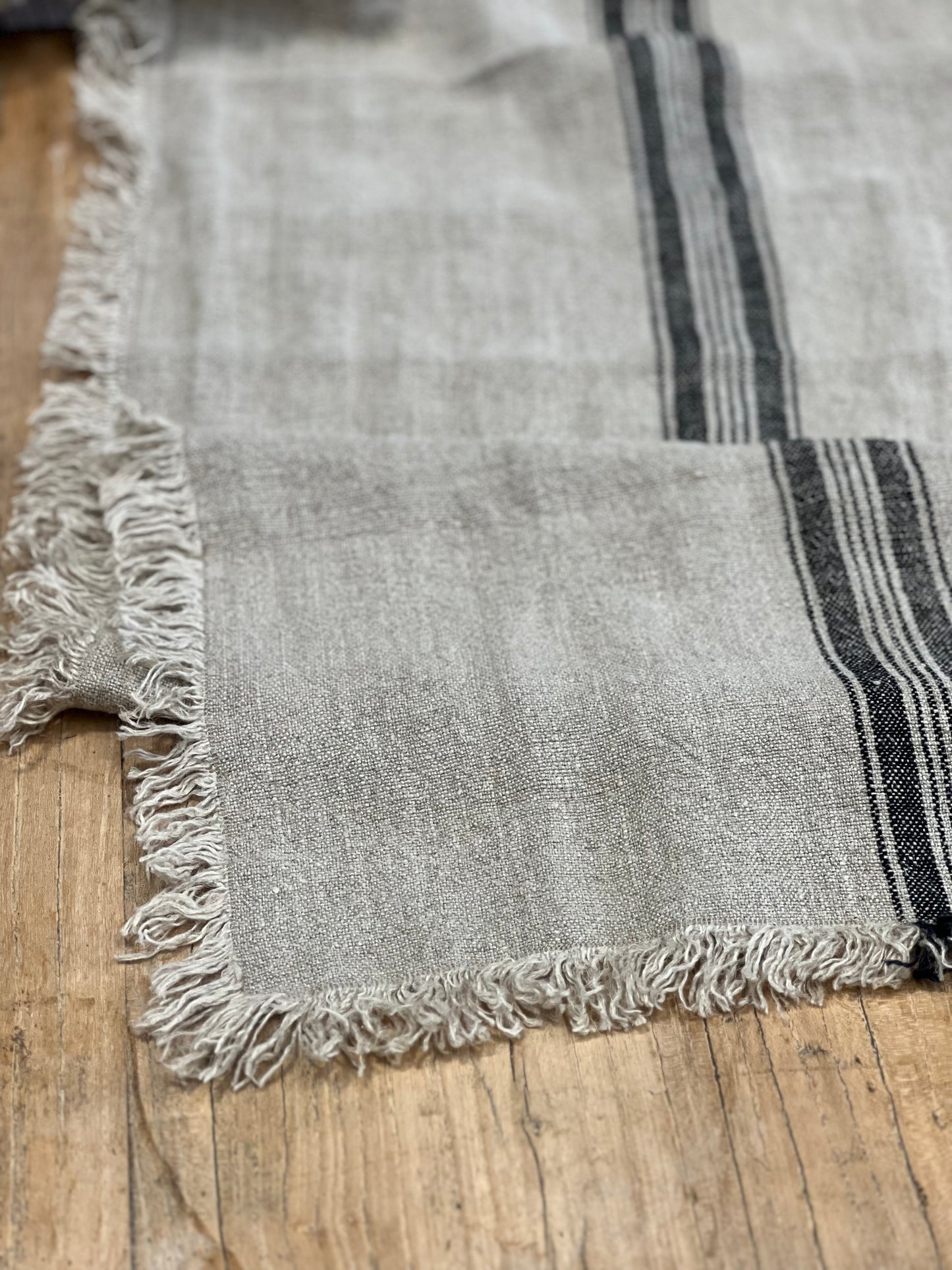 Puro Lino Charcoal Stripe Table Runner 40X140Cm