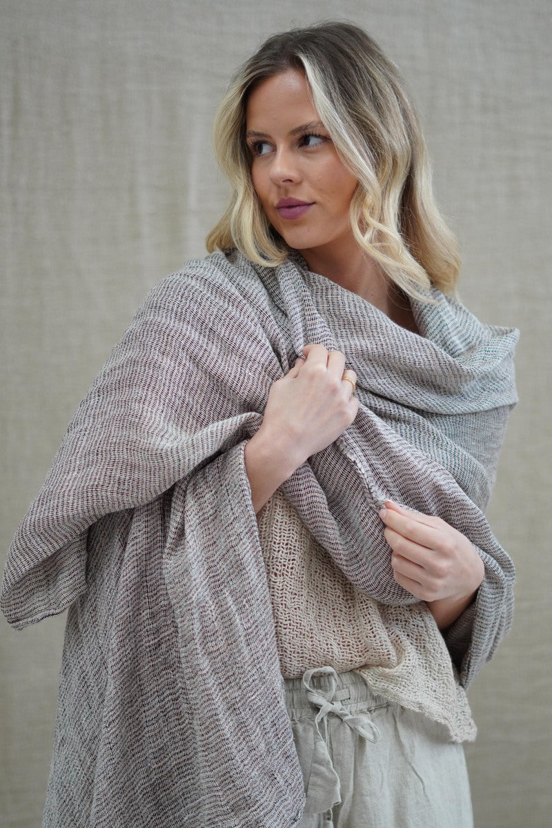 Skye Scarf/Sarong Black & Pink Woven