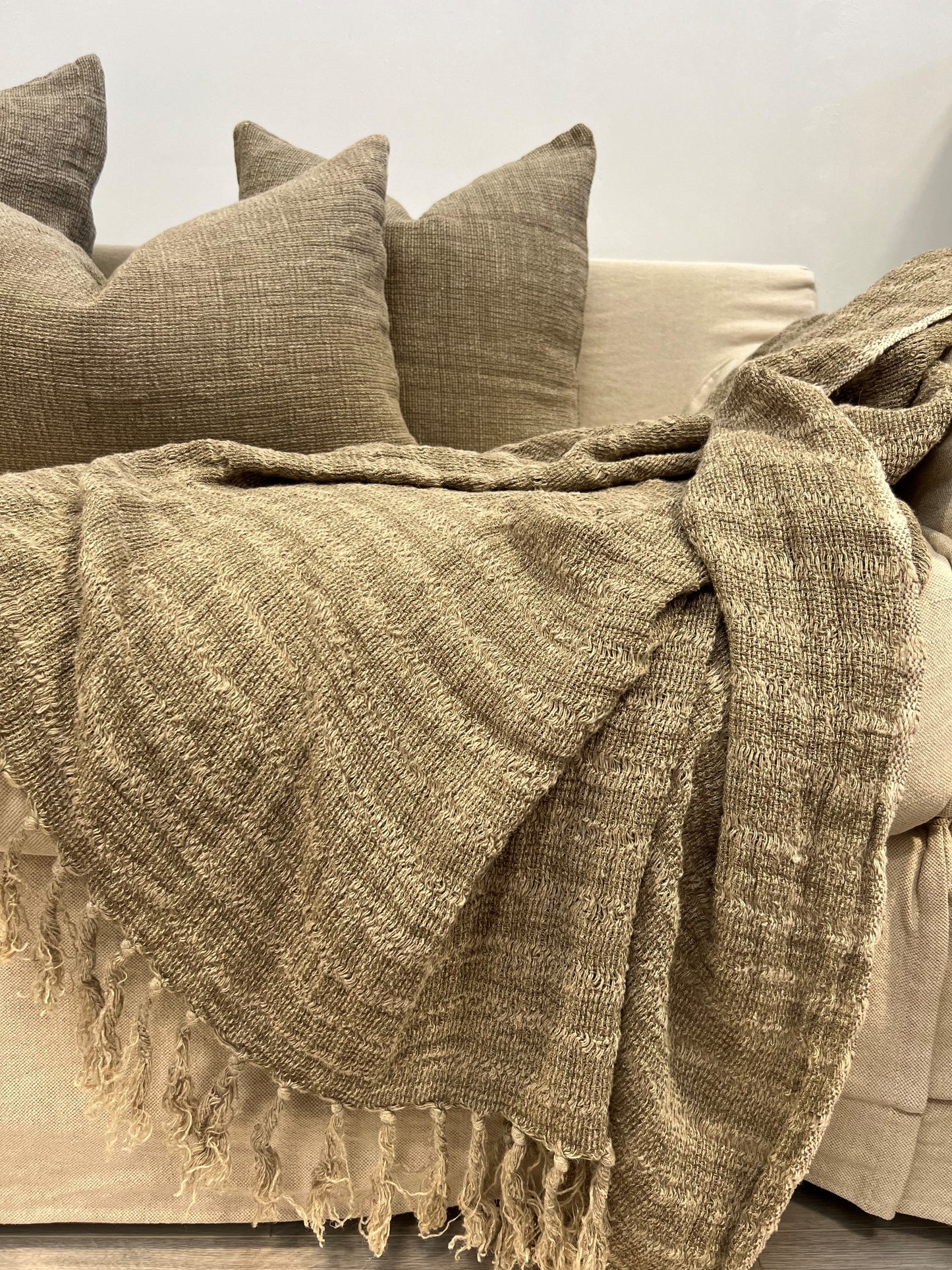 Audrey Spaced Linen Bed Throw Olive