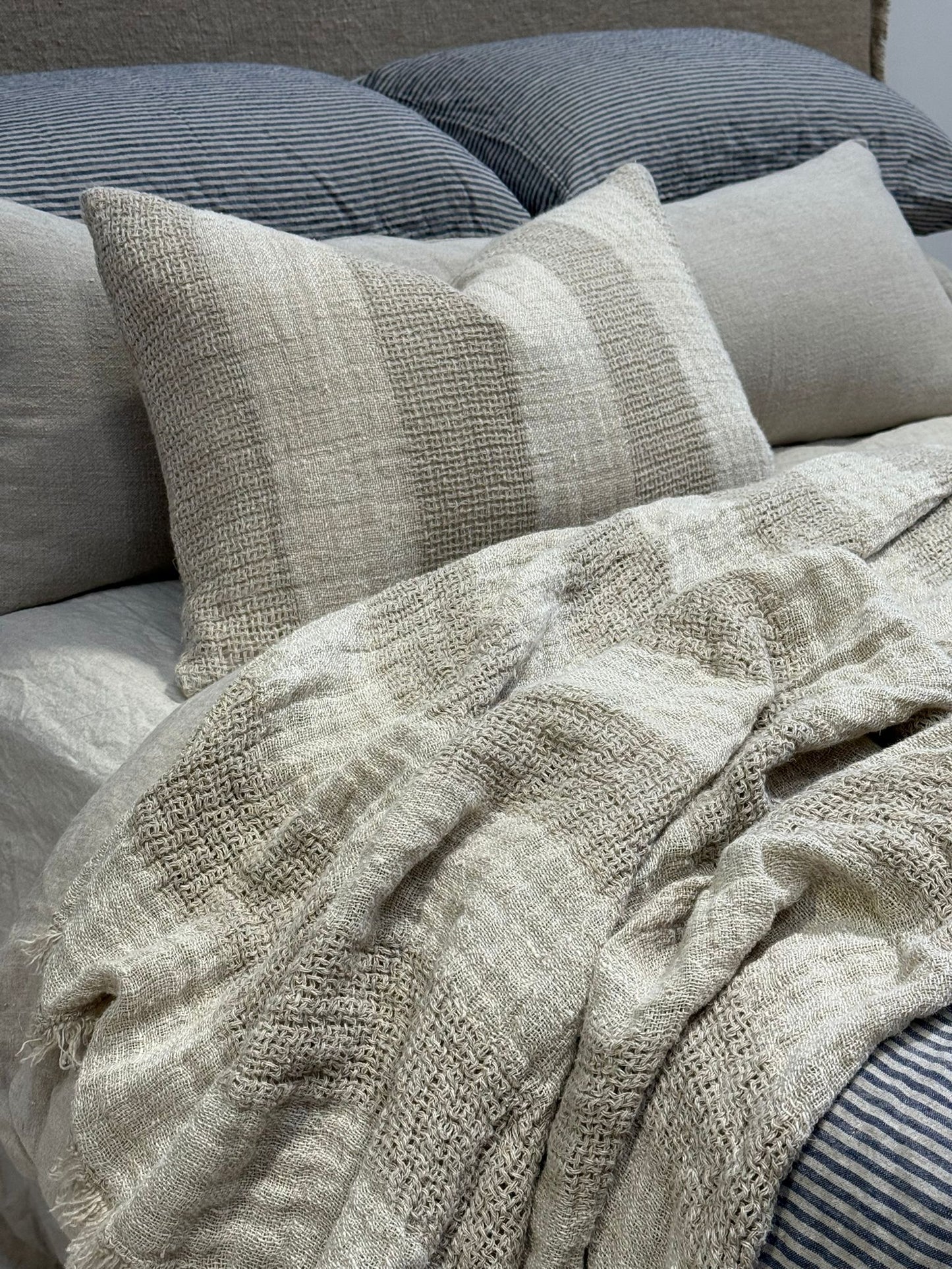 Ombre Linen Throw Natural & White Ombre 130 X 190 Cm