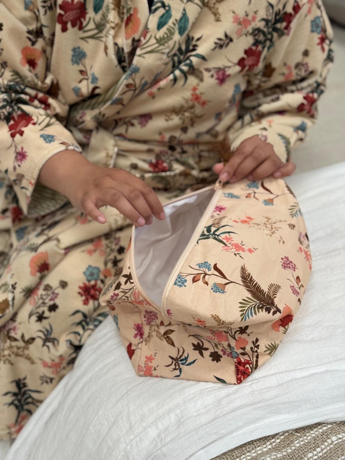 Wildflower Field Beige Toiletry Bag