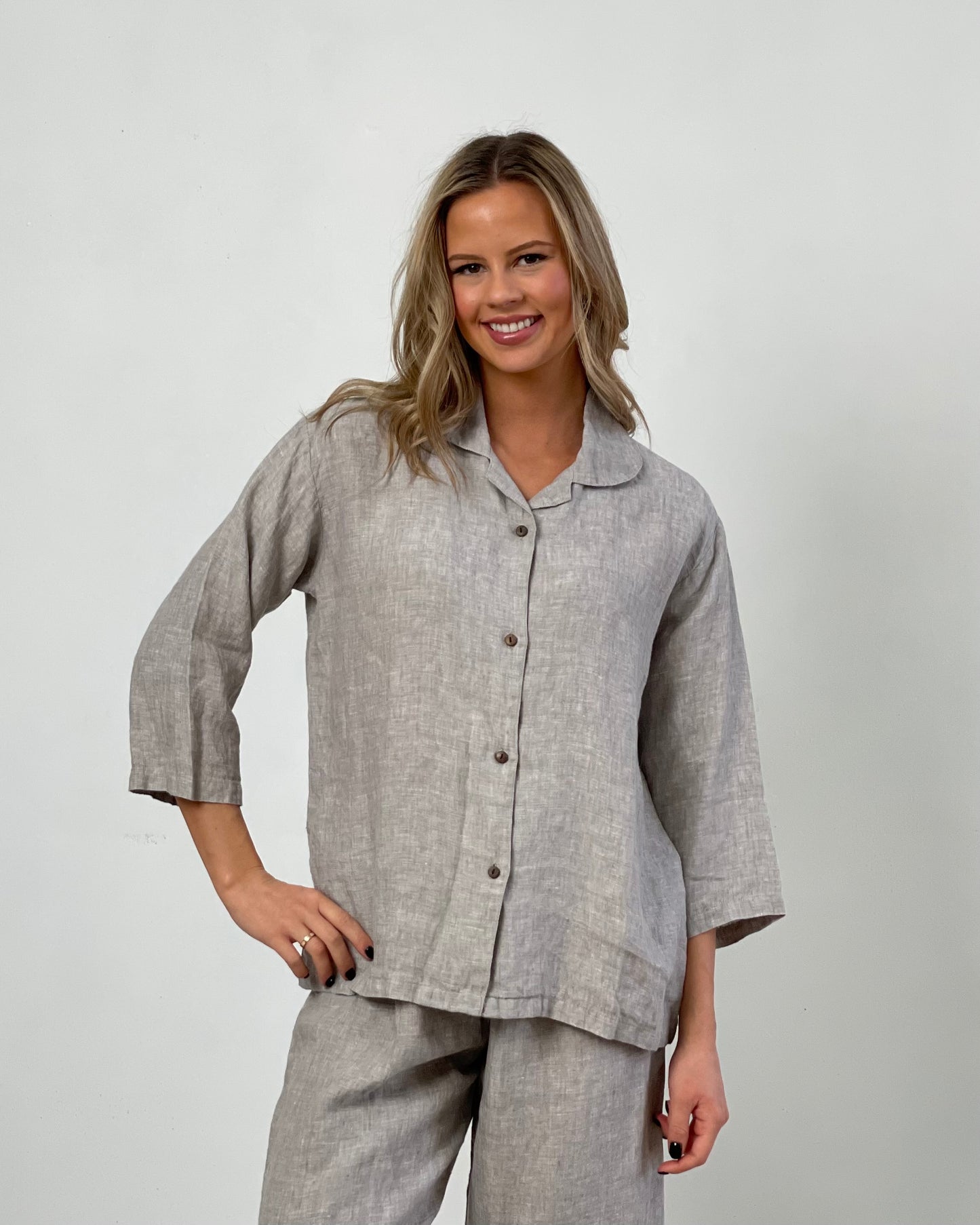 Bria 3/4 Sleeves Shirt Grey & White