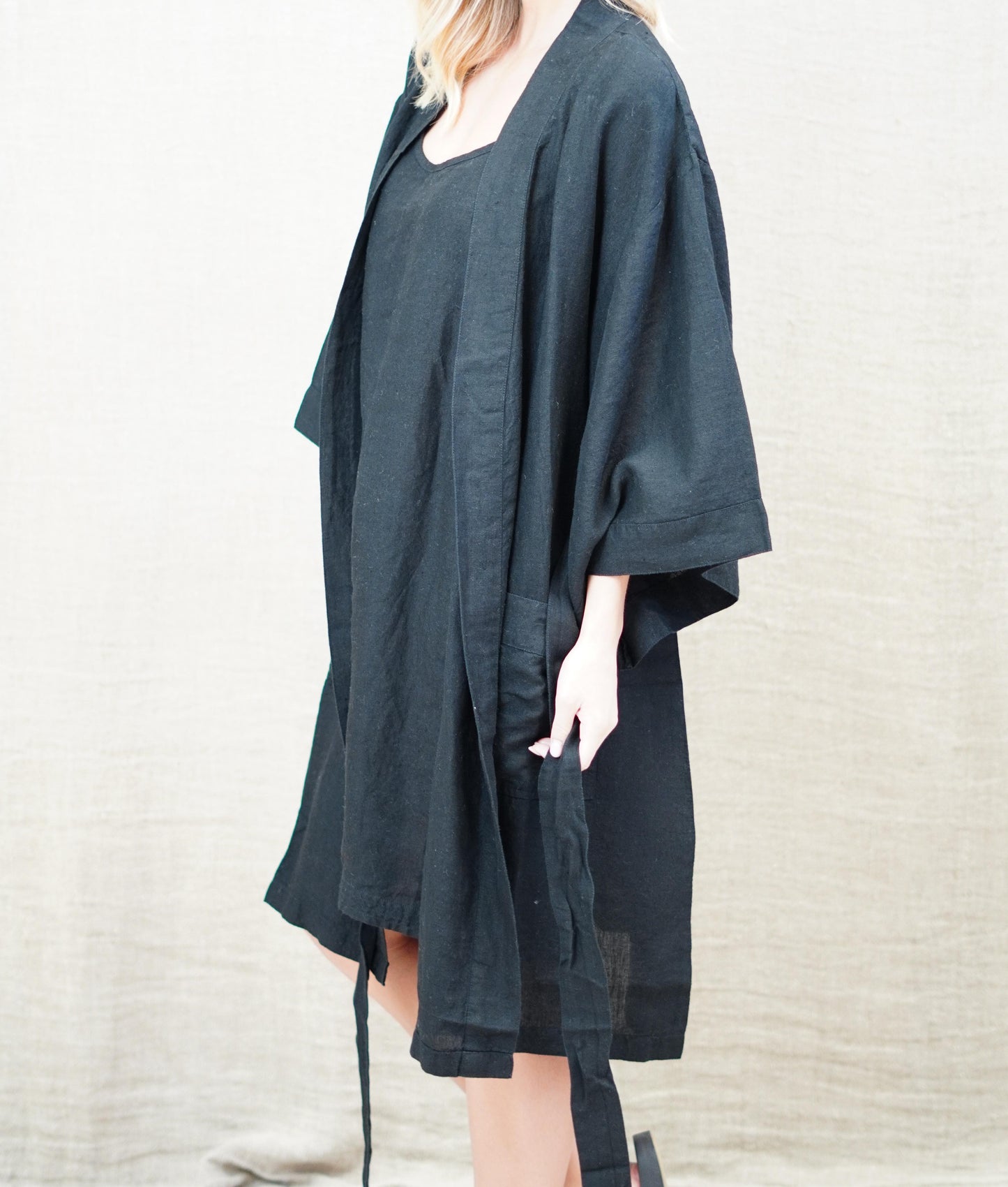 Verona Short Robe Black
