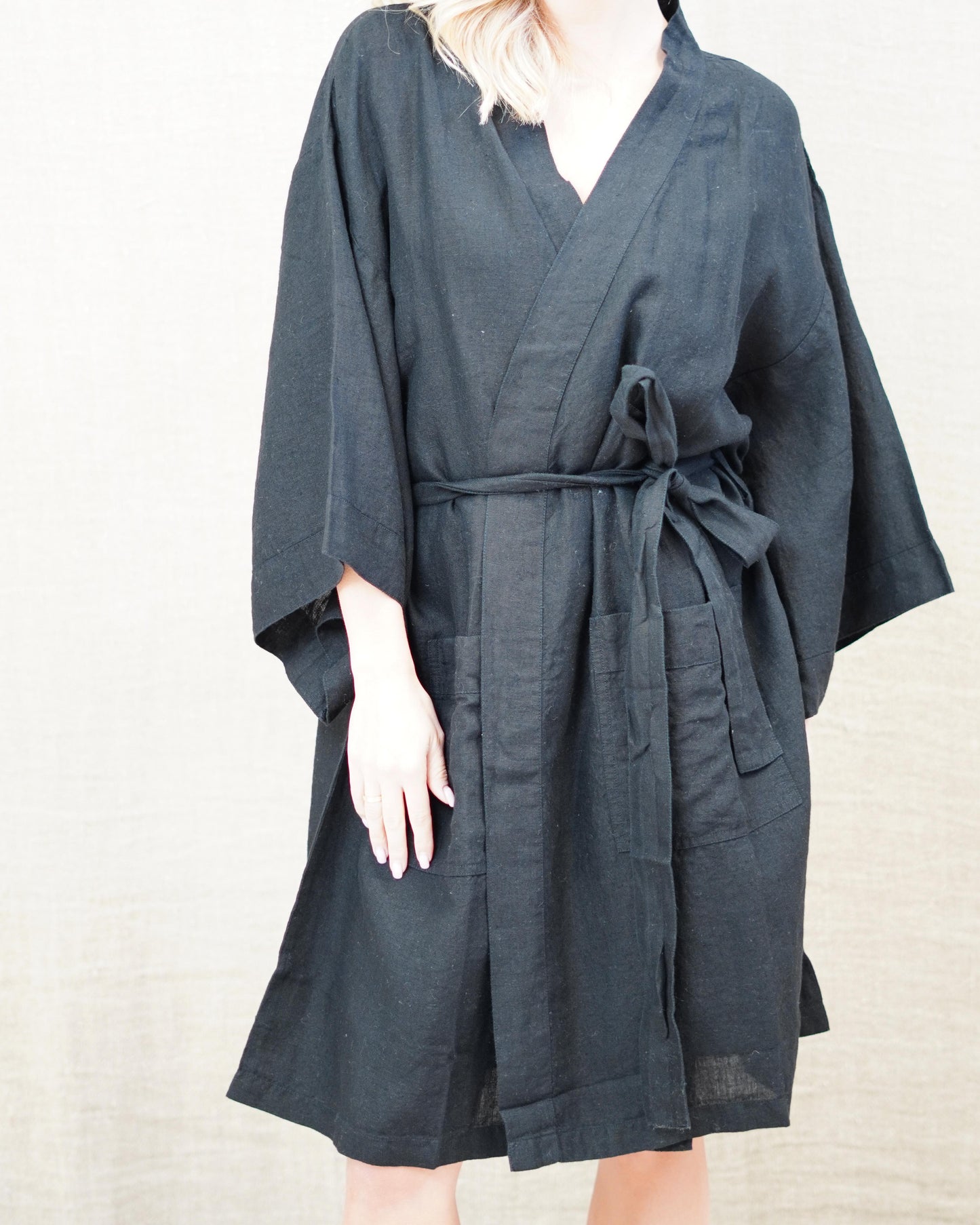 Verona Short Robe Black