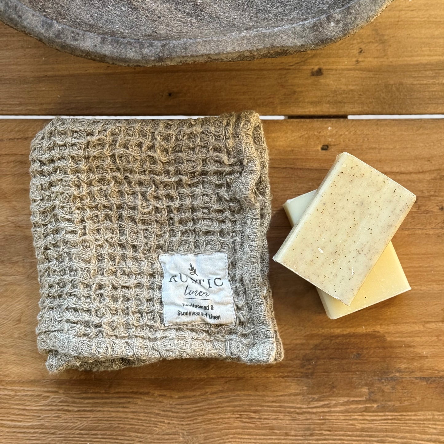 P/2 Enzo Waffle Wash Cloth With Hanging Loop