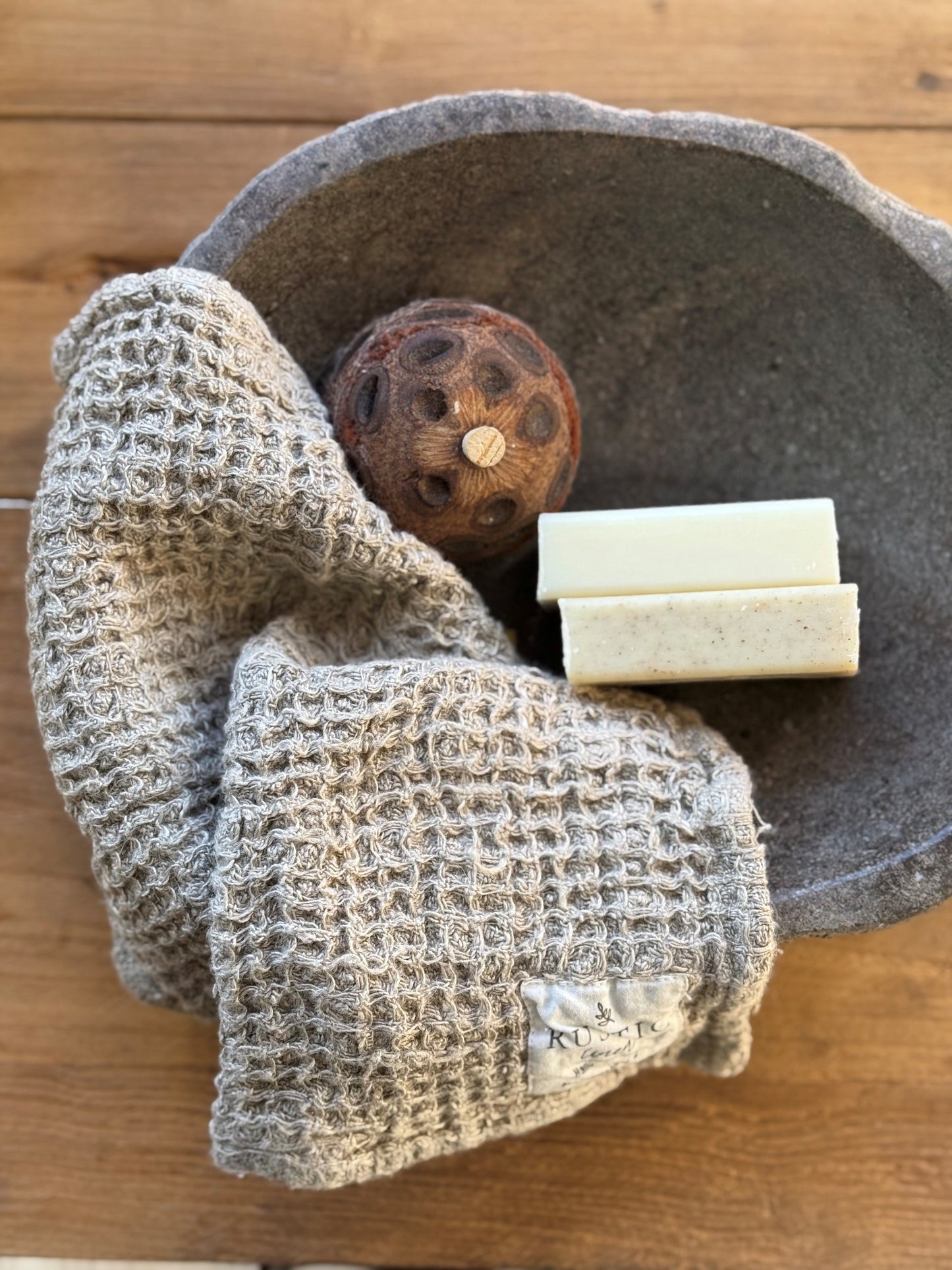 P/2 Enzo Waffle Wash Cloth With Hanging Loop