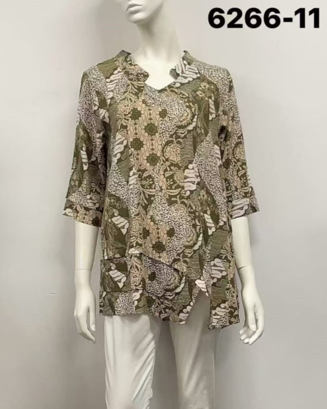Print Ruffle Hem Top