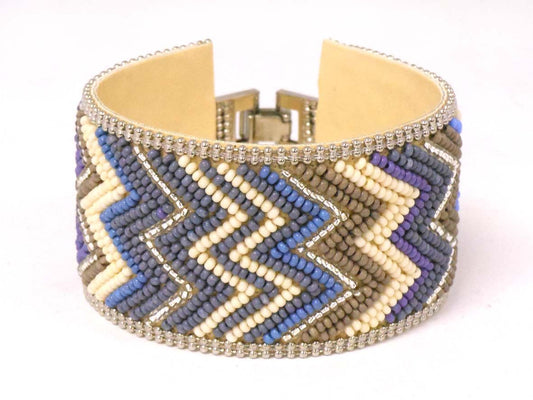 grey/cream chevron bracelet